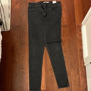 Levi 720 High Rise Black Women's Jeans